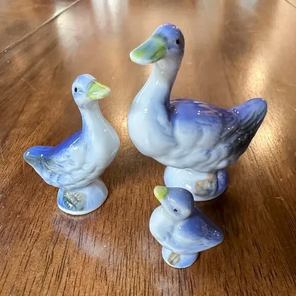 Mini Bone China Duck Family Figurines Porcelain Blue Ducks Geese Hand Painted - Picture 3 of 13